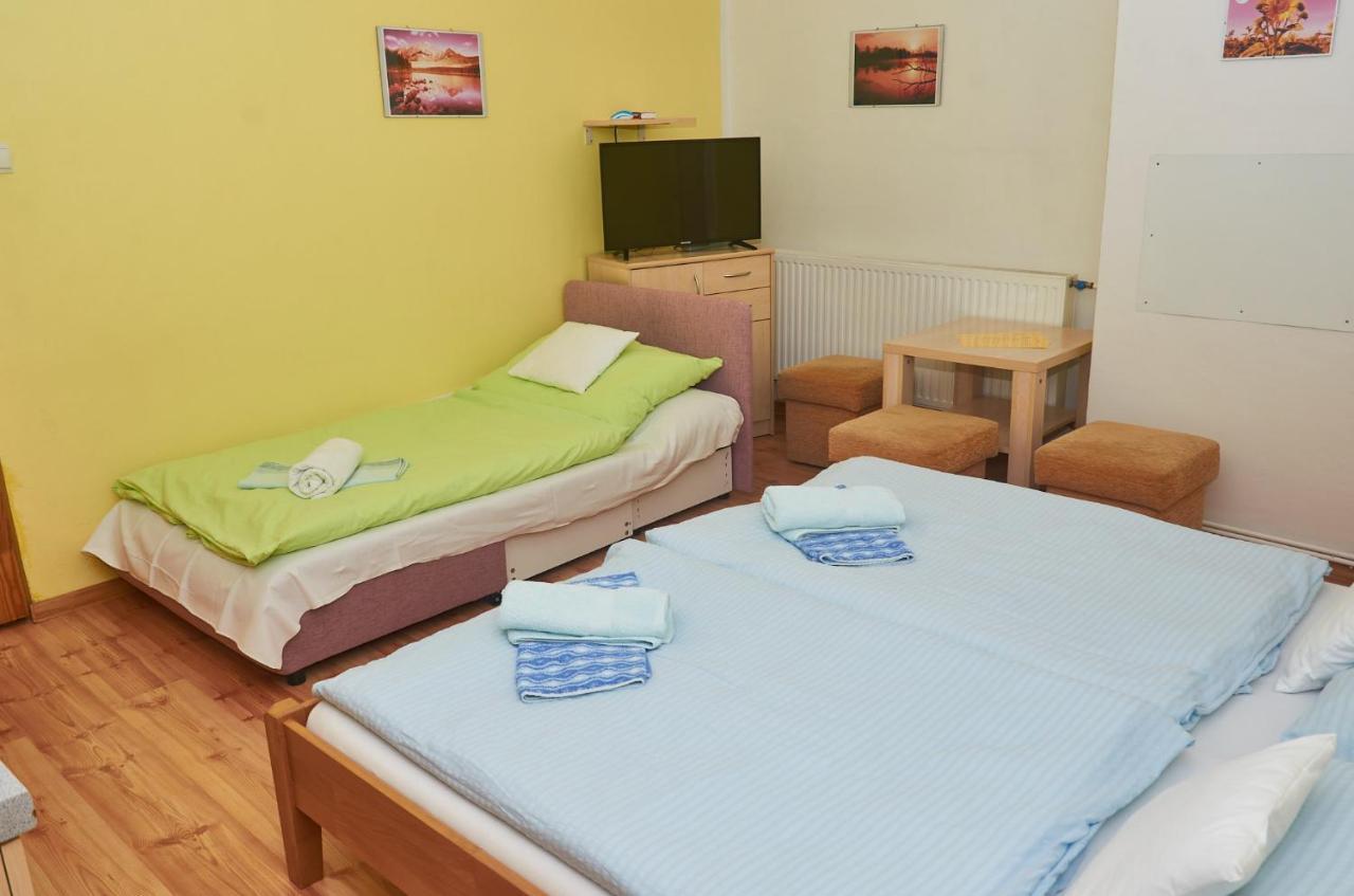 Vila Rhea Važec Exteriör bild